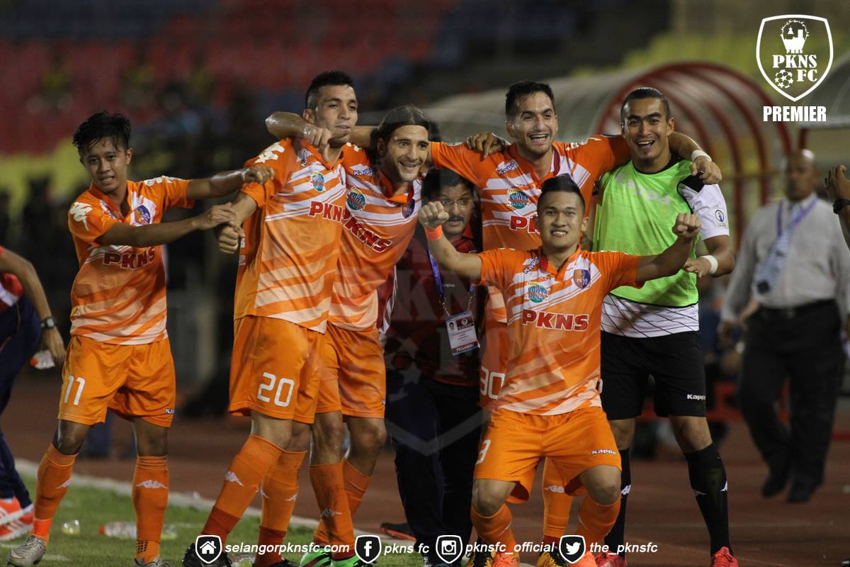 Semut Merah Mahu Gigit Singa Utara